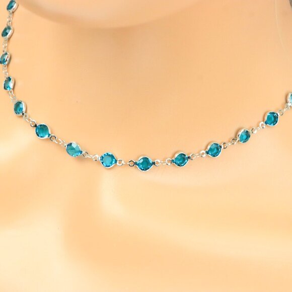 "Minimalist Necklace – Timeless, Elegant Jewelry for Her, MAR091744 - Picture 10 of 10